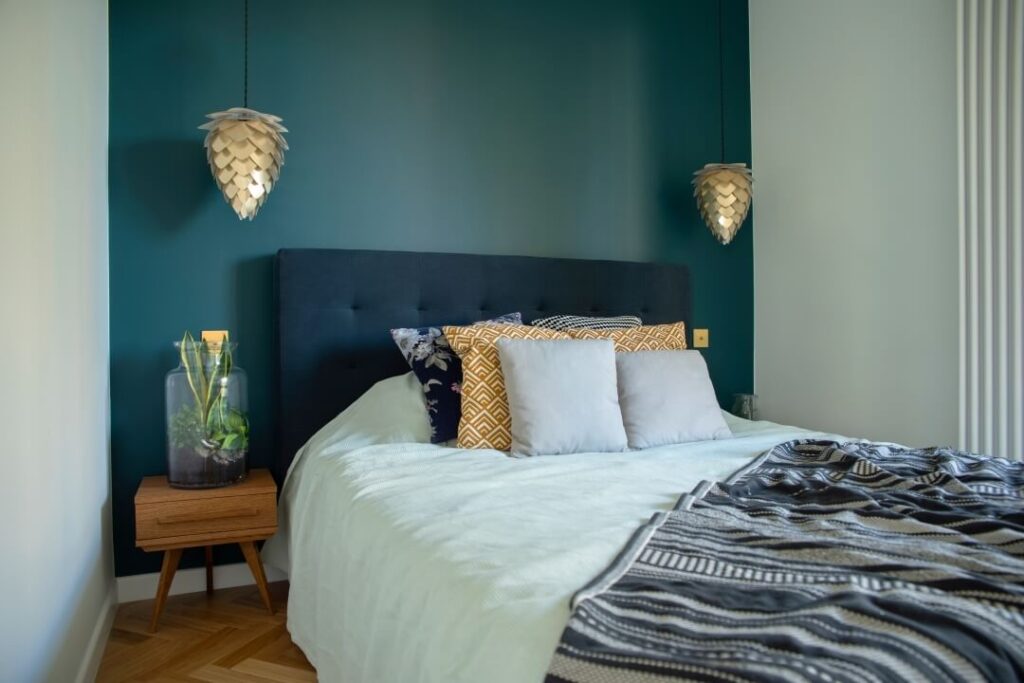 walls Color idea for small bedroom